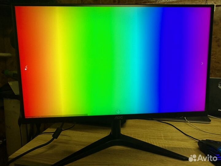 Безрамочный игровой MVA монитор 24