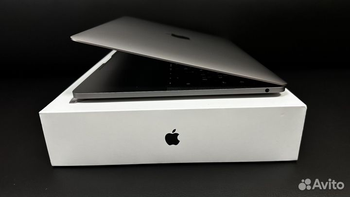MacBook Pro 13 M1 16/256gb