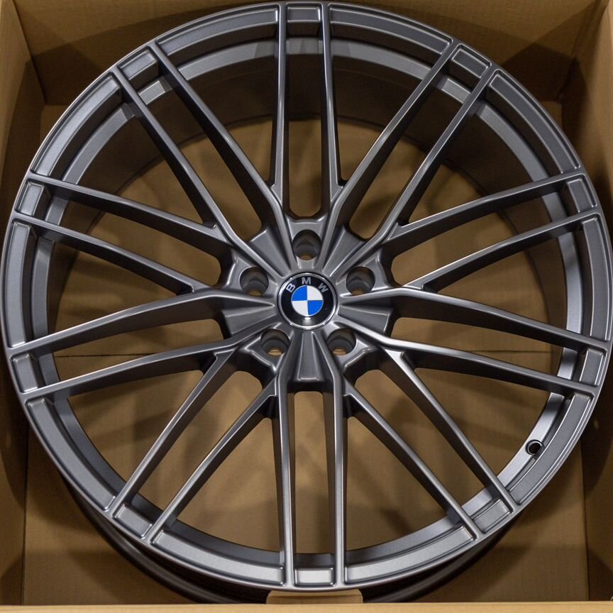Литые диски BMW 10×R22 5×112
