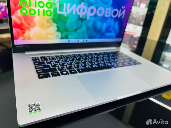 Infinix Y1 plus Intel 15.6