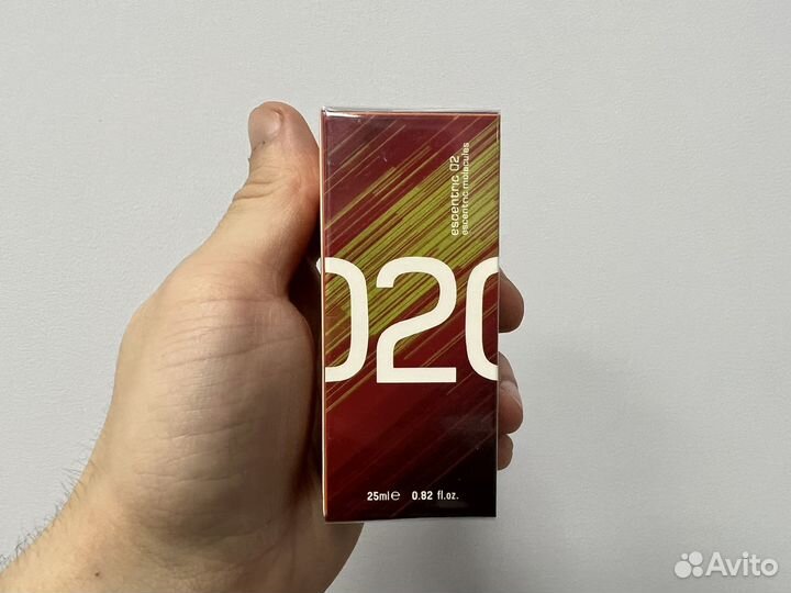 Escentric molecules 02