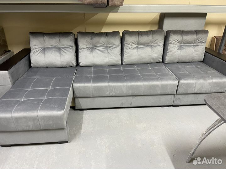 Диван угловой п образный