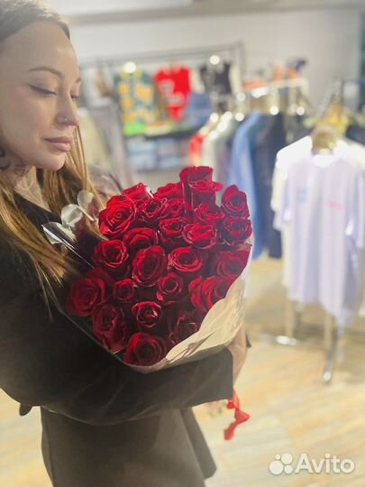 25 Роз 90 см из Эквадора