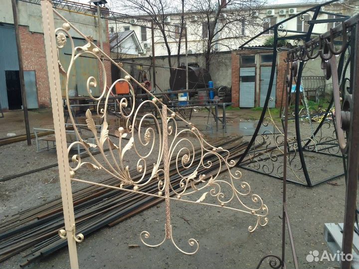 Кованые перила для лестницы