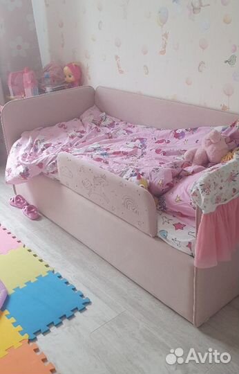 Подростковая кровать Romack диван Leonardo 160х70