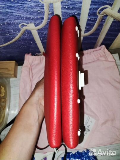 Сумка coccinelle состояние новой