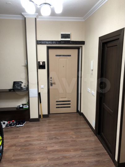 3-к. квартира, 93 м², 2/9 эт.