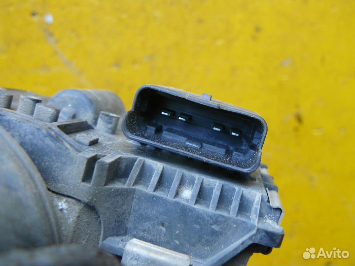 Моторчик Стеклоочистителя левый Peugeot 407