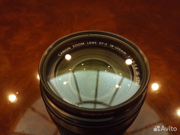 Объектив Canon EF-S 18-135mm f/3.5-5.6 IS + фильтр