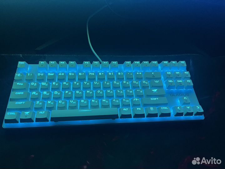 Игровая механическая клавиатура белая