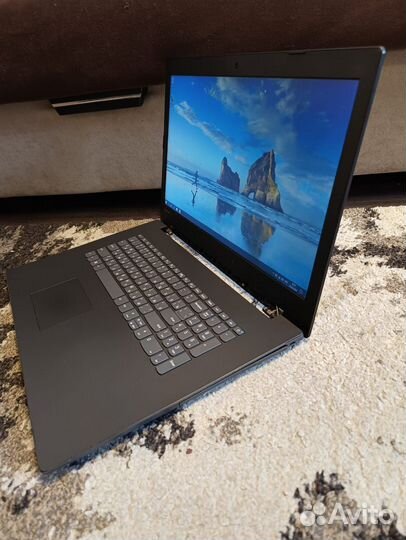 Ноутбук Lenovo 320-17AST 17