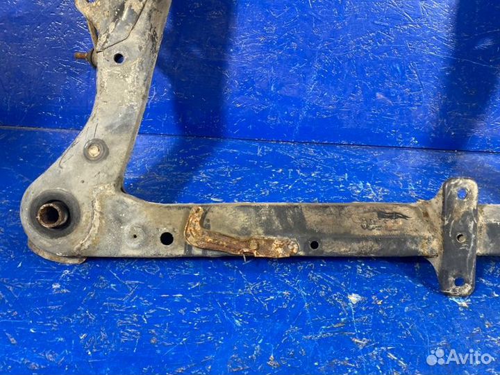 Подрамник передний Toyota Camry 40 2AZ-FE