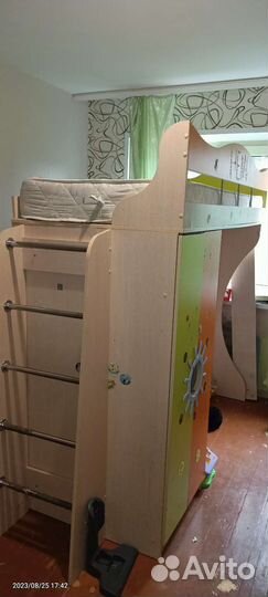 Двухъярусная кровать бу