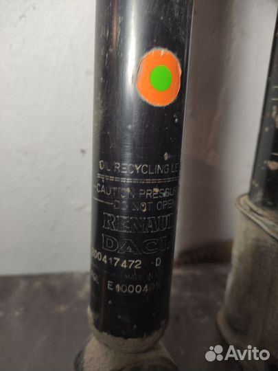 Стойки logan largus б/у