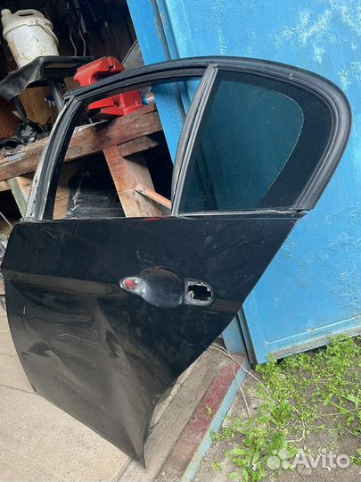 Дверь bmw е90 мятая