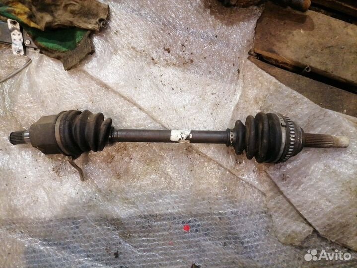 Привод передний левый Hyundai Accent