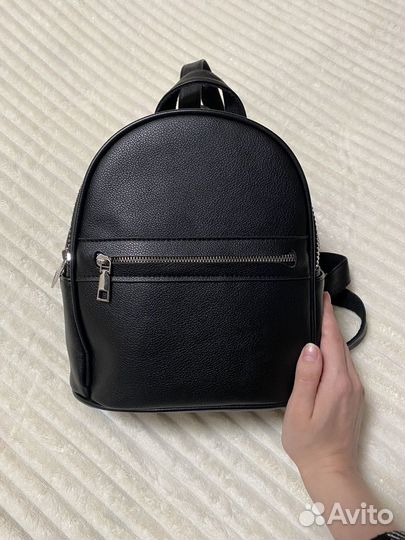 Черный женский рюкзак из эко-кожи