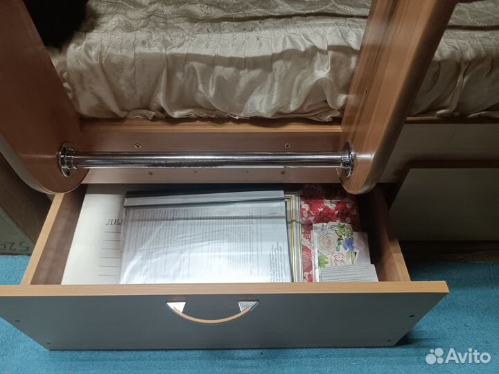 Двухъярусная кровать бу с матрасами