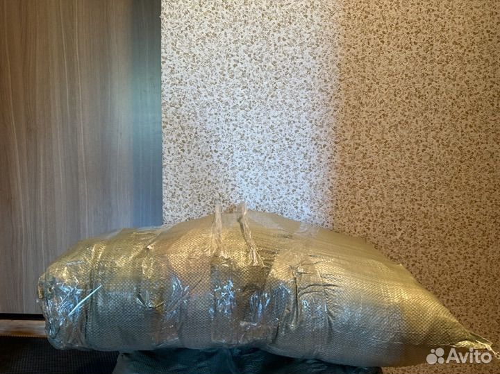 Куртки 5шт, штаны 3шт,кофты 2шт, джинсы 1шт