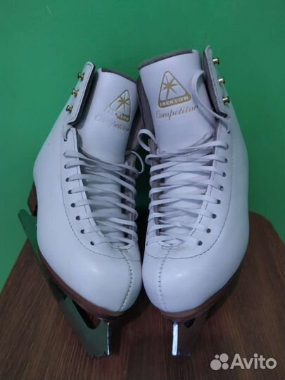 Фигурные коньки джексон