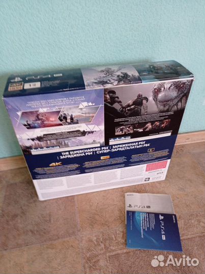Коробка PlayStation 4 PRO,и сдоки