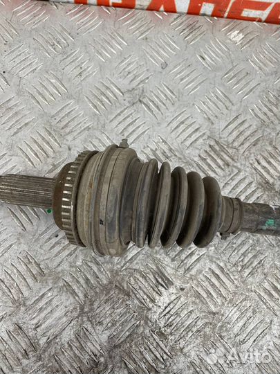 Привод передний левый Тойота Королла Филдер E140