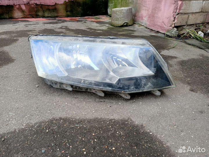 Фара skoda Октавия а7