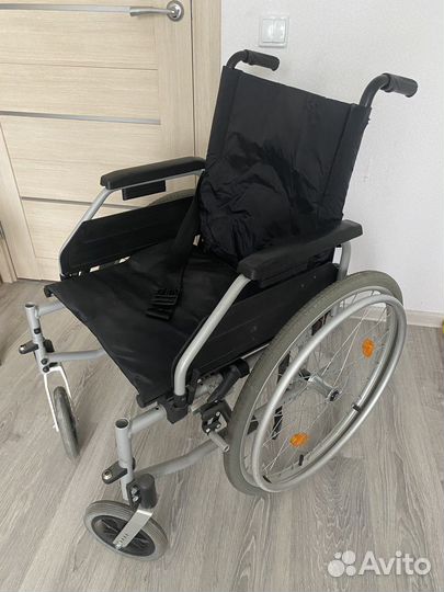 Инвалидная коляска