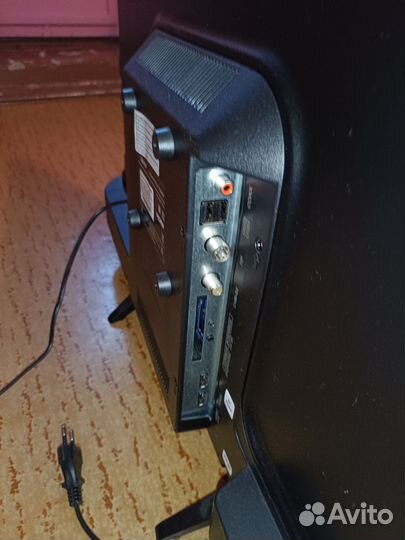 Продам телевизор новый