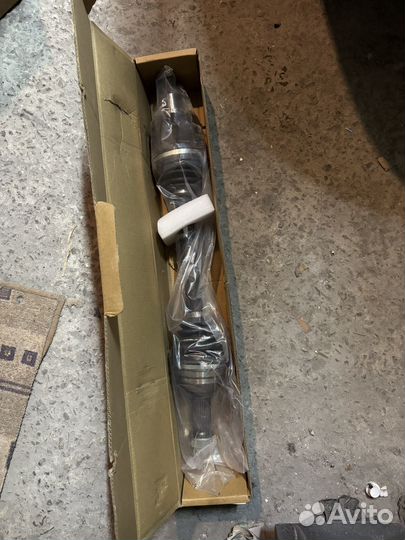 Привод колеса левый Chery fora/estina/chery m11