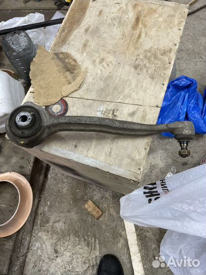 Mercedes w204 рычаг