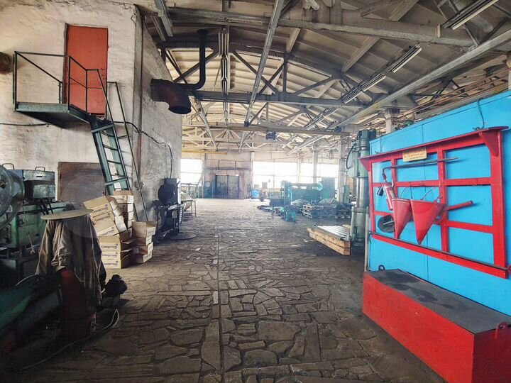 Производство, 1100 м²