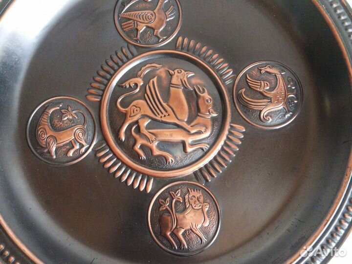 Декоративные тарелки