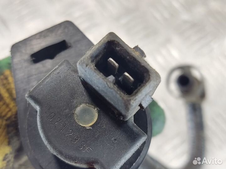 Клапан вентиляции топливного бака Ml 164