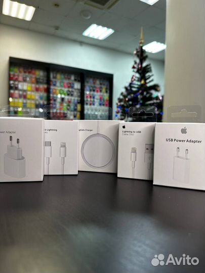 Оригинальное зарядное устройство для iPhone