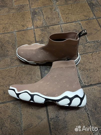 Кроссовки Red Valentino оригинал