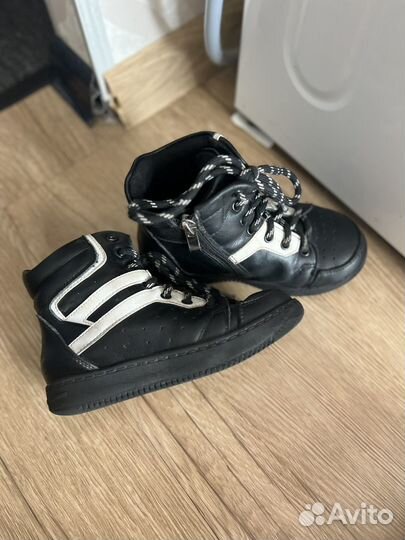 Ботинки на мальчика 27 размера