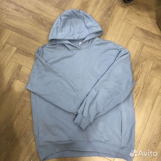 Толстовка с капюшоном