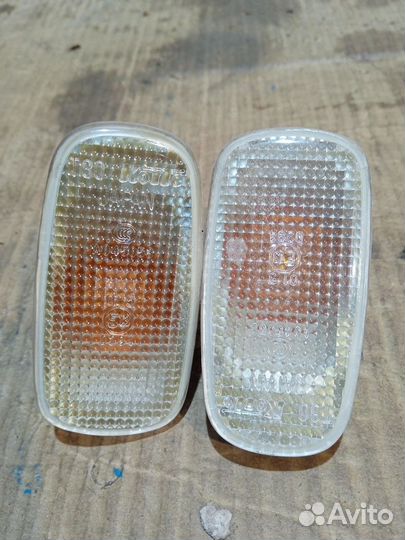 Повторитель поворотников Toyota Land Cruiser 200 4