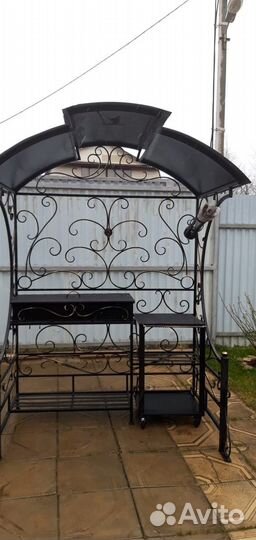 Мангал с крышей