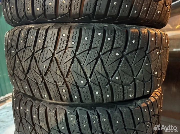 Goodyear Ultragrip 600 205/60 R16