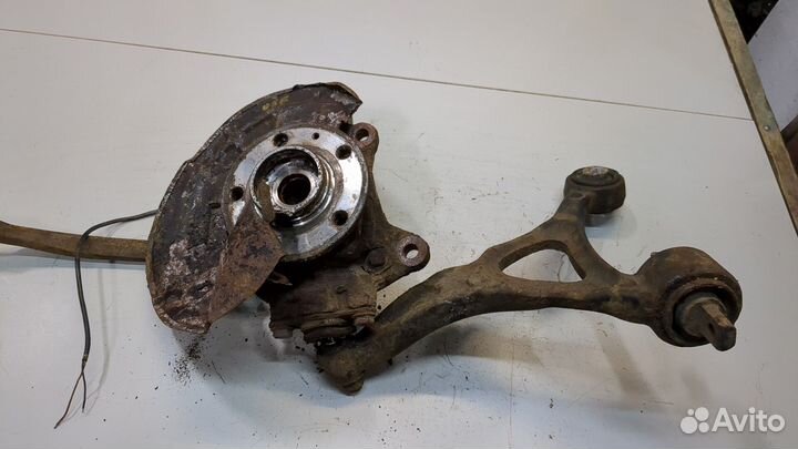 Ступица (кулак, цапфа) правая передняя Volvo XC90