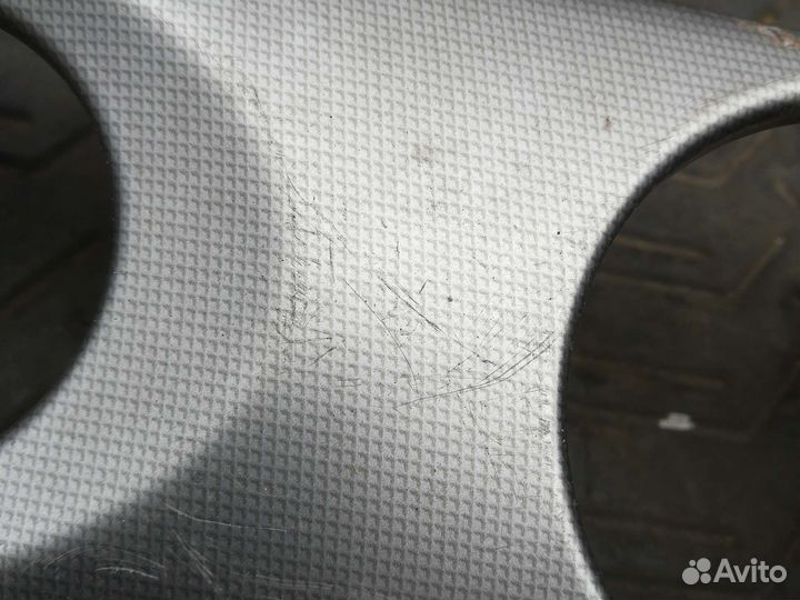 Накладка торпедо Митсубиси Аутлендер 1