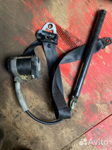 Ремень безопасности передний правы Volkswagen Pass