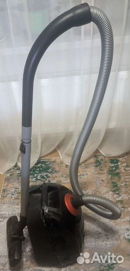 Пылесос Bosch 2500W