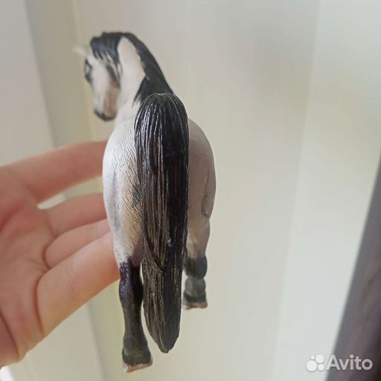 Фигурки лошадей schleich