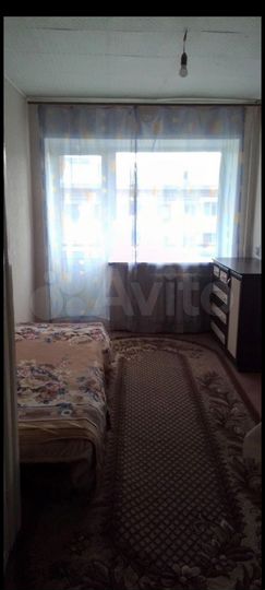 Комната 12 м² в 4-к., 5/5 эт.