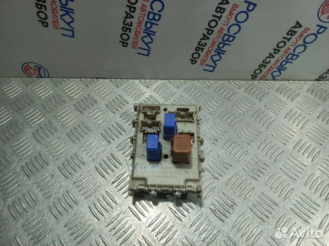 Блок предохранителей Nissan Sunny