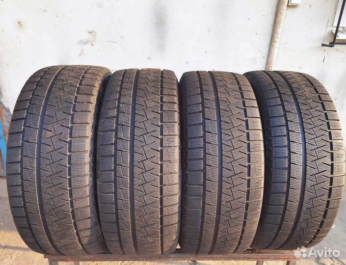 Pirelli Ice Asimmetrico 235/50 R18 97Q