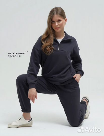 Спортивный костюм женский